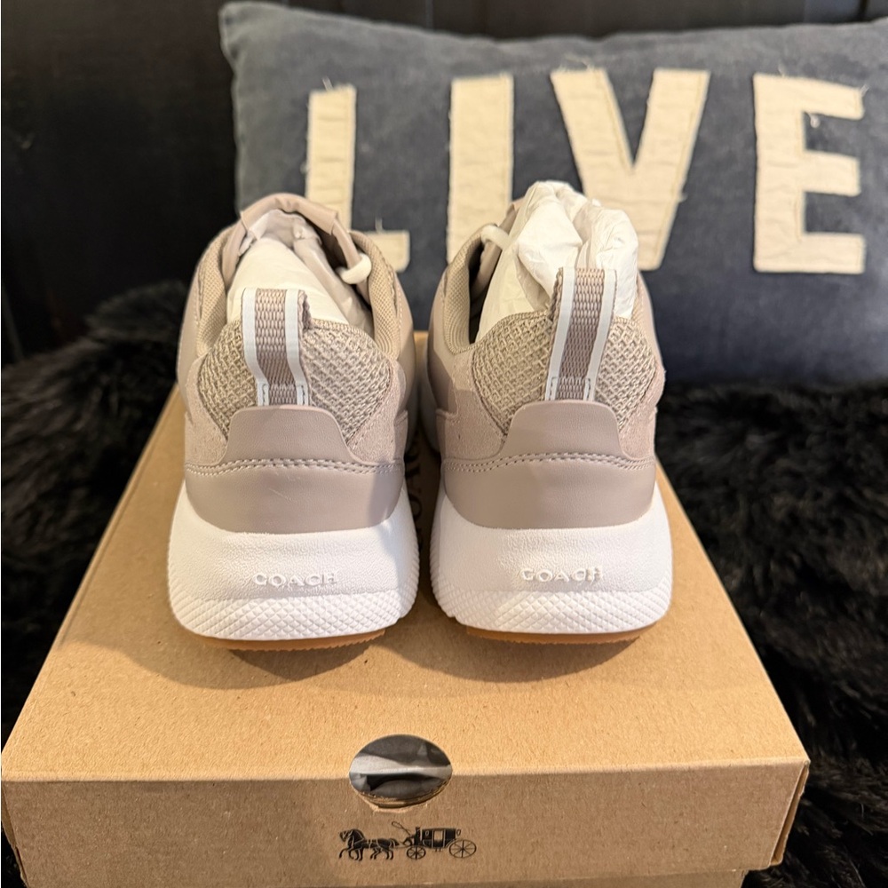 Stylish Coach Sneakers New With Box Size 7 - Picture 4 of 6
